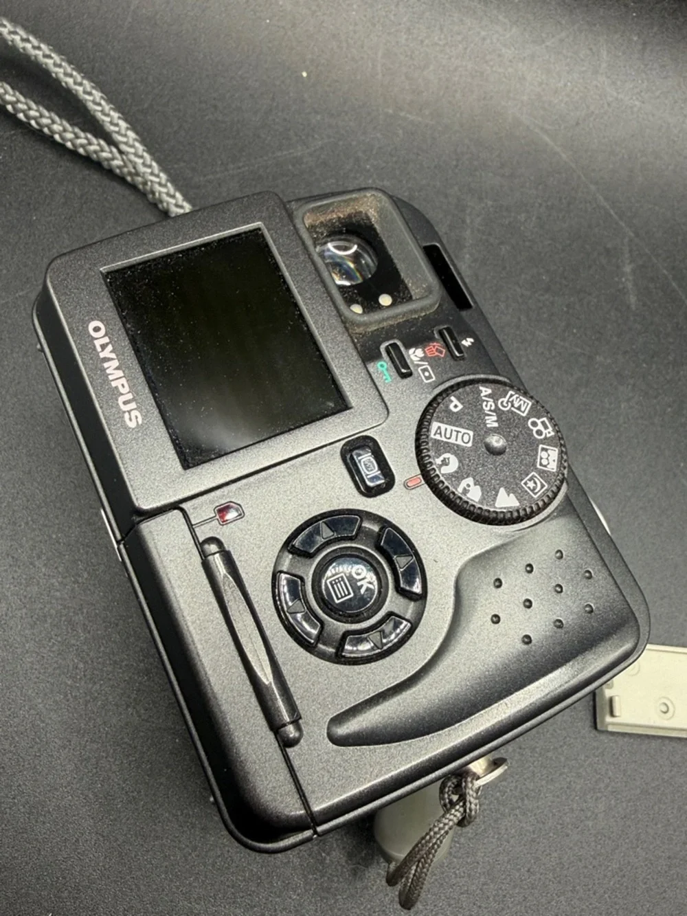 Olympus Camedia D-40 Zoom Vintage Digital Camera Photography Silver Tn Untested